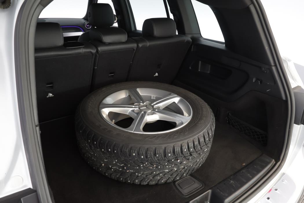 MERCEDES-BENZ GLB 2021