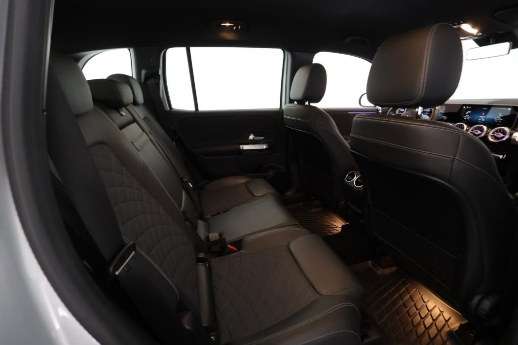MERCEDES-BENZ GLB 2021