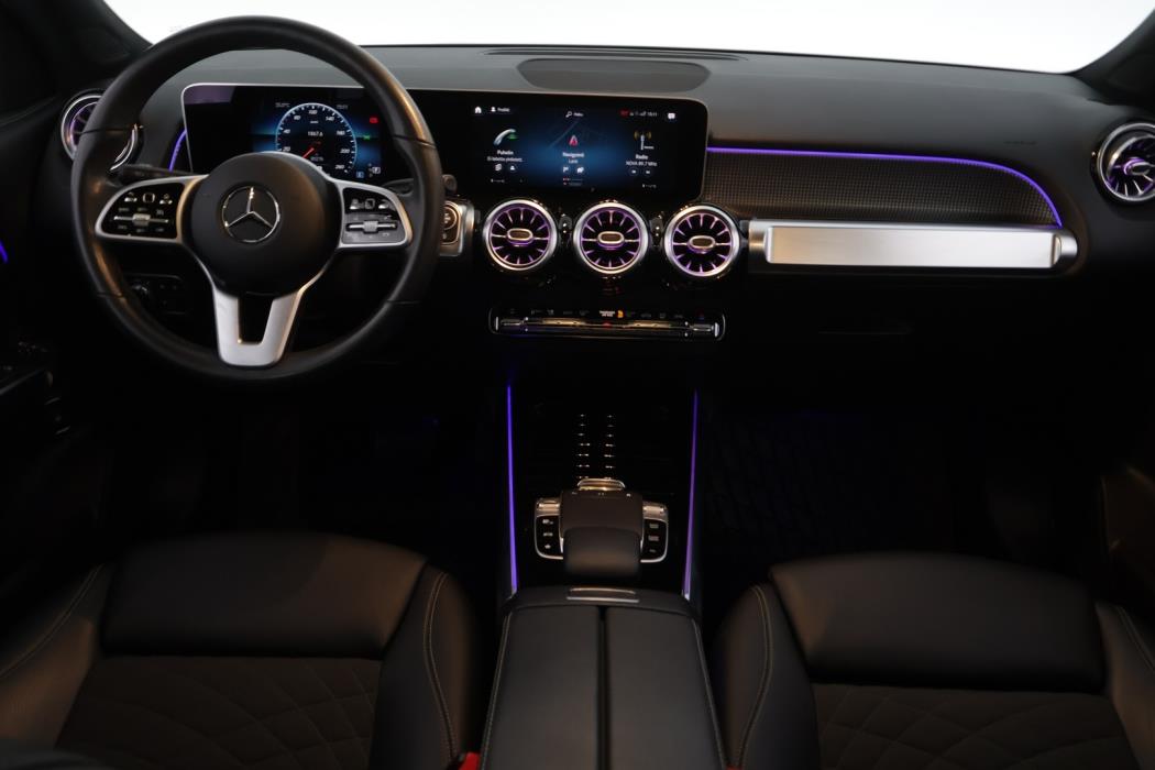MERCEDES-BENZ GLB 2021