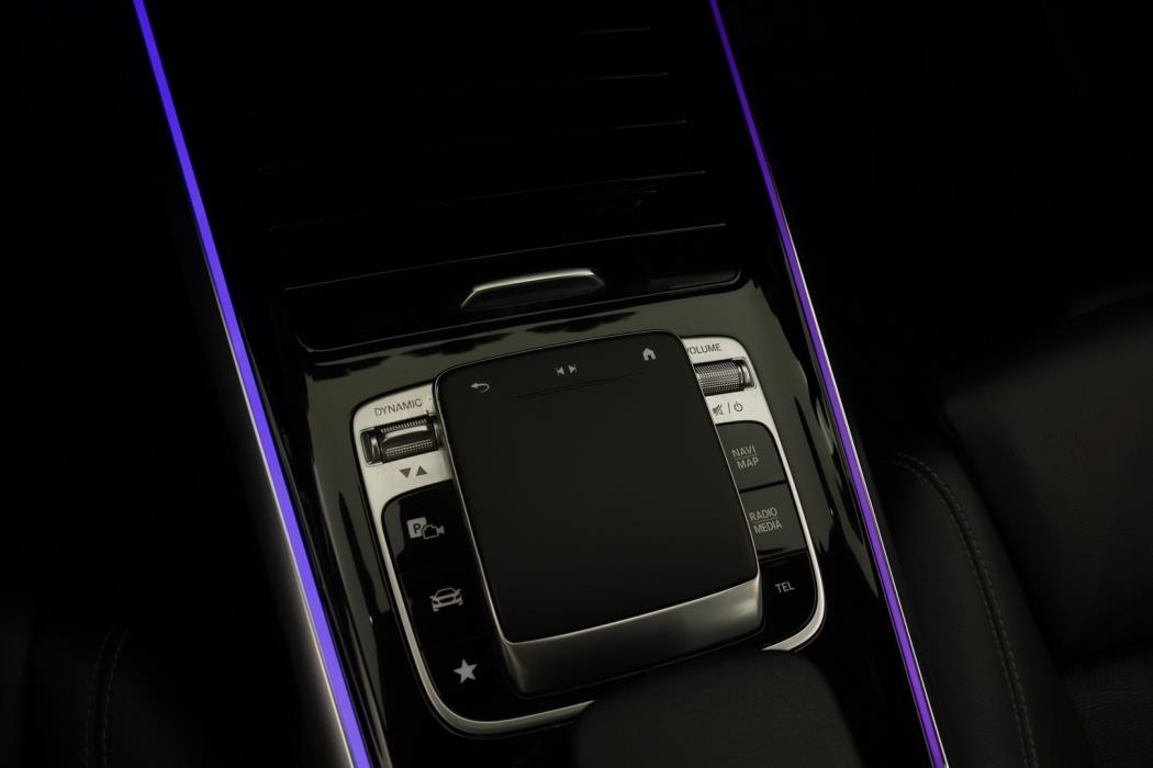 MERCEDES-BENZ GLB 2021