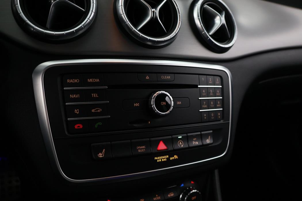 MERCEDES-BENZ CLA 2016