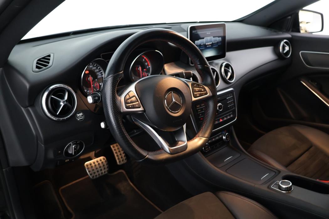 MERCEDES-BENZ CLA 2016