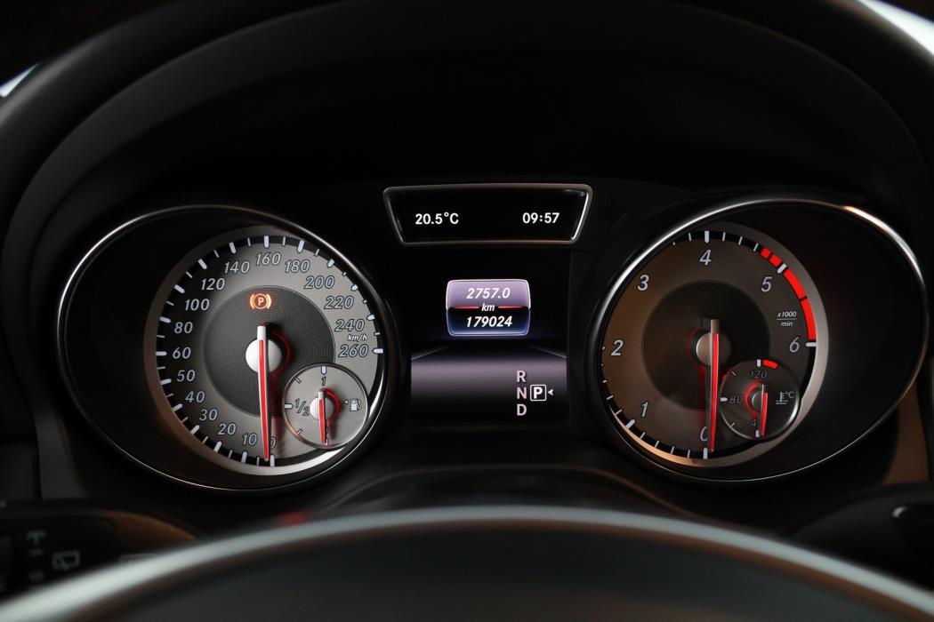 MERCEDES-BENZ CLA 2016