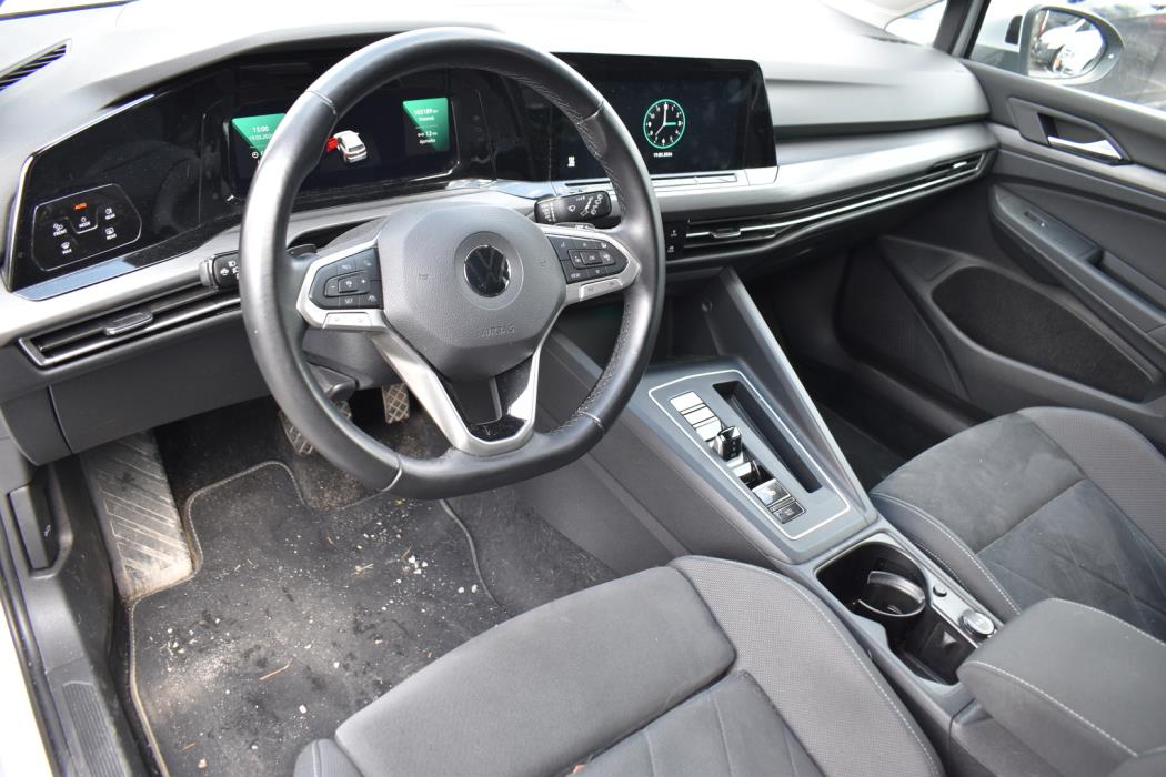 VOLKSWAGEN Golf 2021