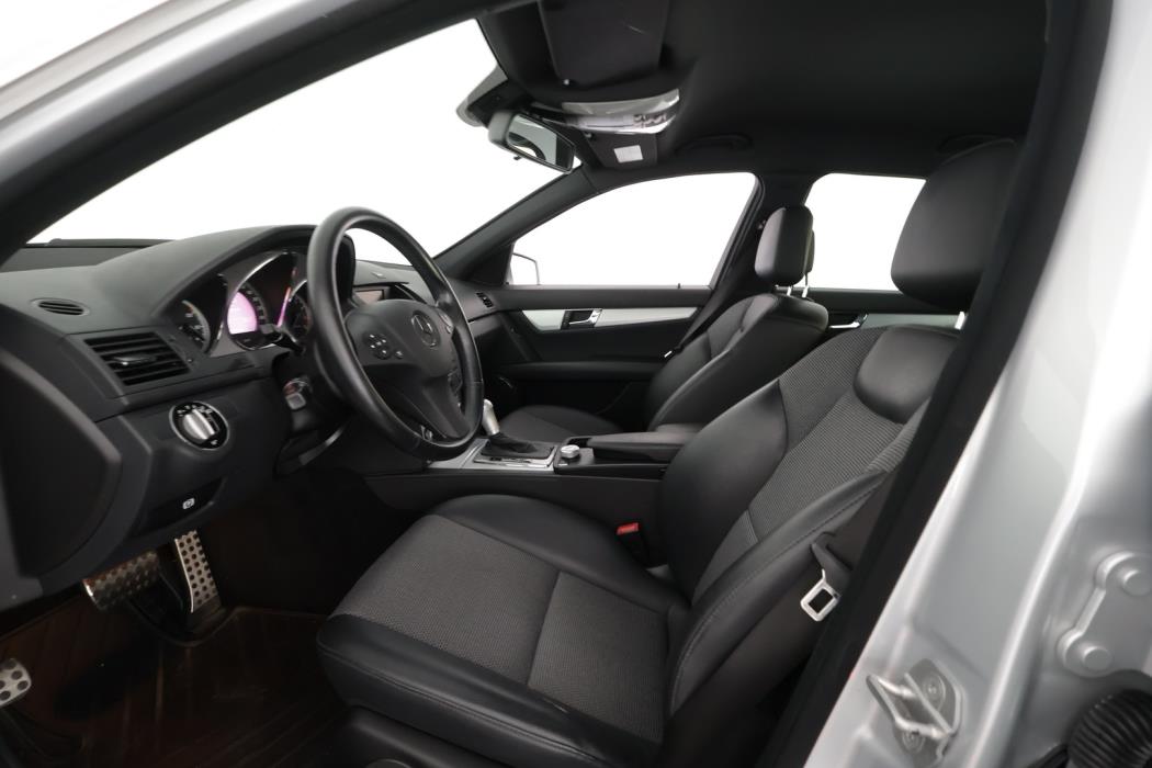 MERCEDES-BENZ C 2010
