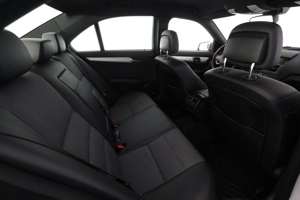 MERCEDES-BENZ C 2010