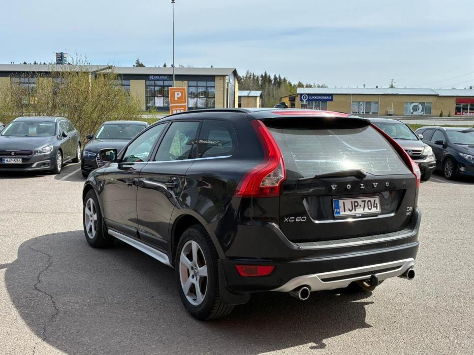 VOLVO XC60 2011