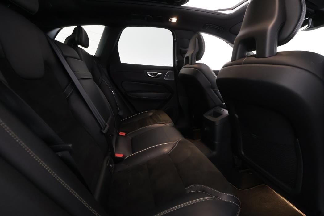 VOLVO XC60 2018