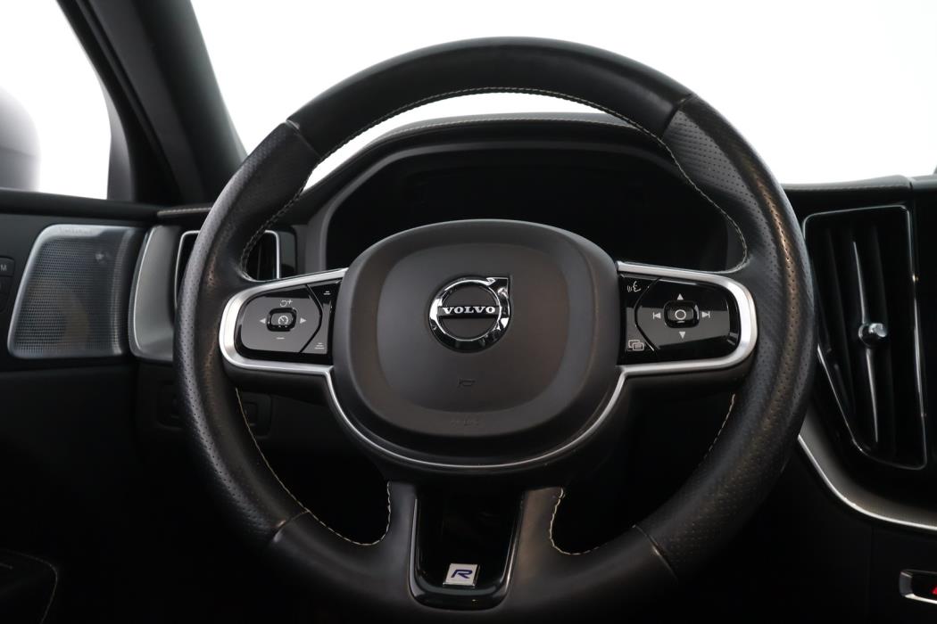 VOLVO XC60 2018