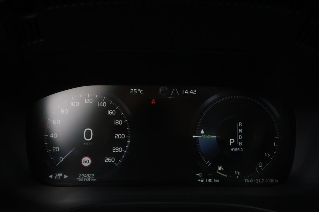 VOLVO XC60 2018