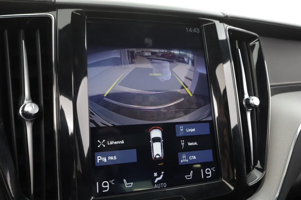 VOLVO XC60 2018