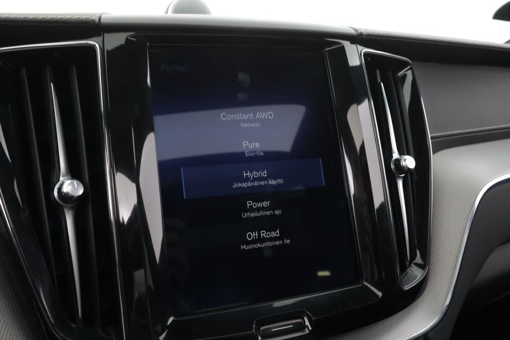 VOLVO XC60 2018