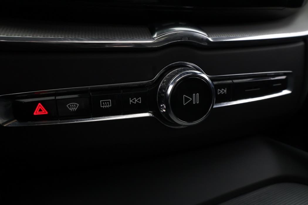 VOLVO XC60 2018