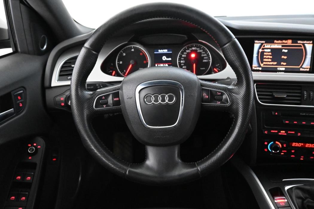 AUDI A4 2008