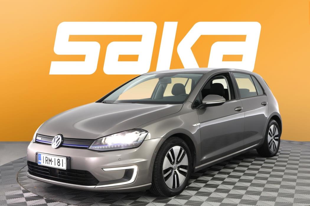 VOLKSWAGEN Golf 2015