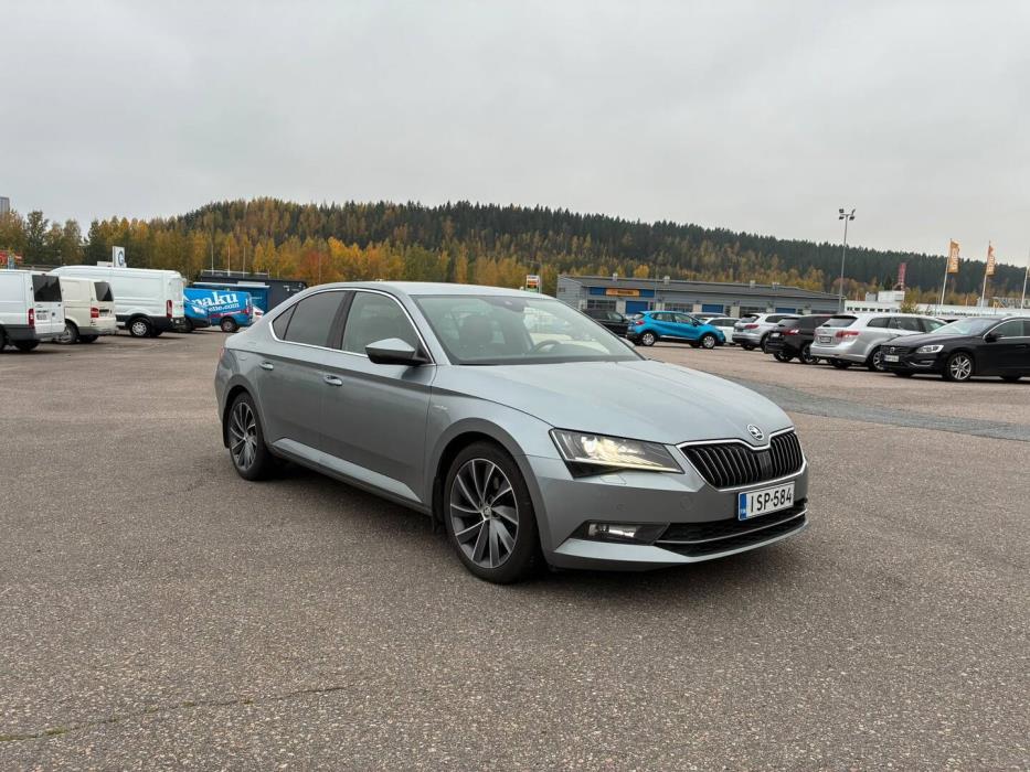 SKODA Superb 2019