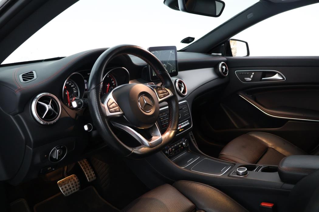MERCEDES-BENZ CLA 2017