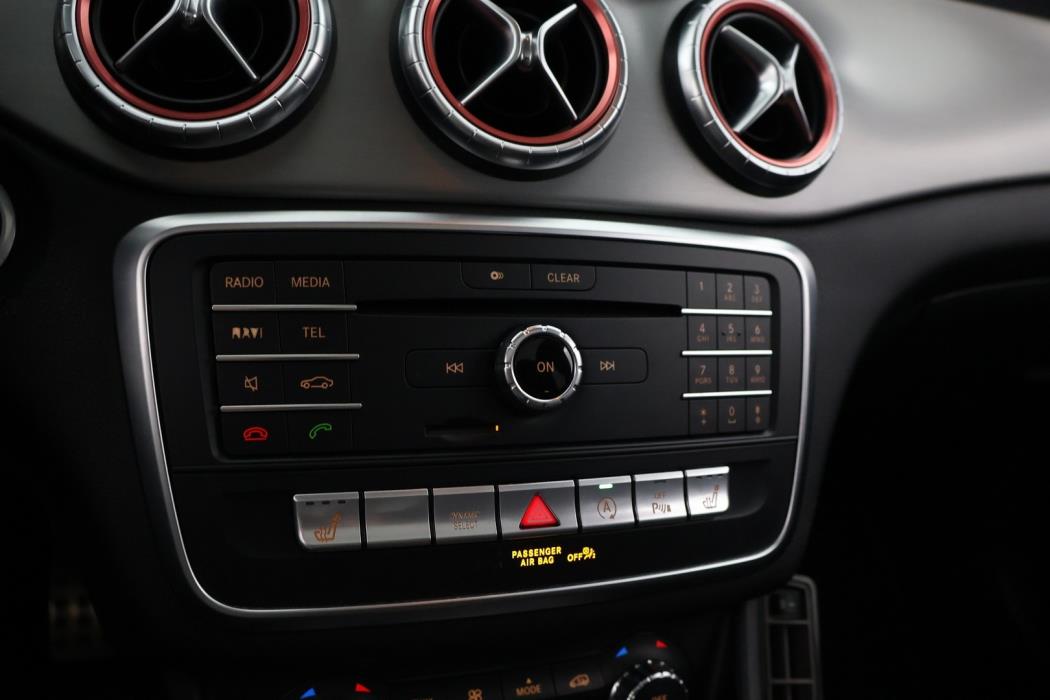 MERCEDES-BENZ CLA 2017