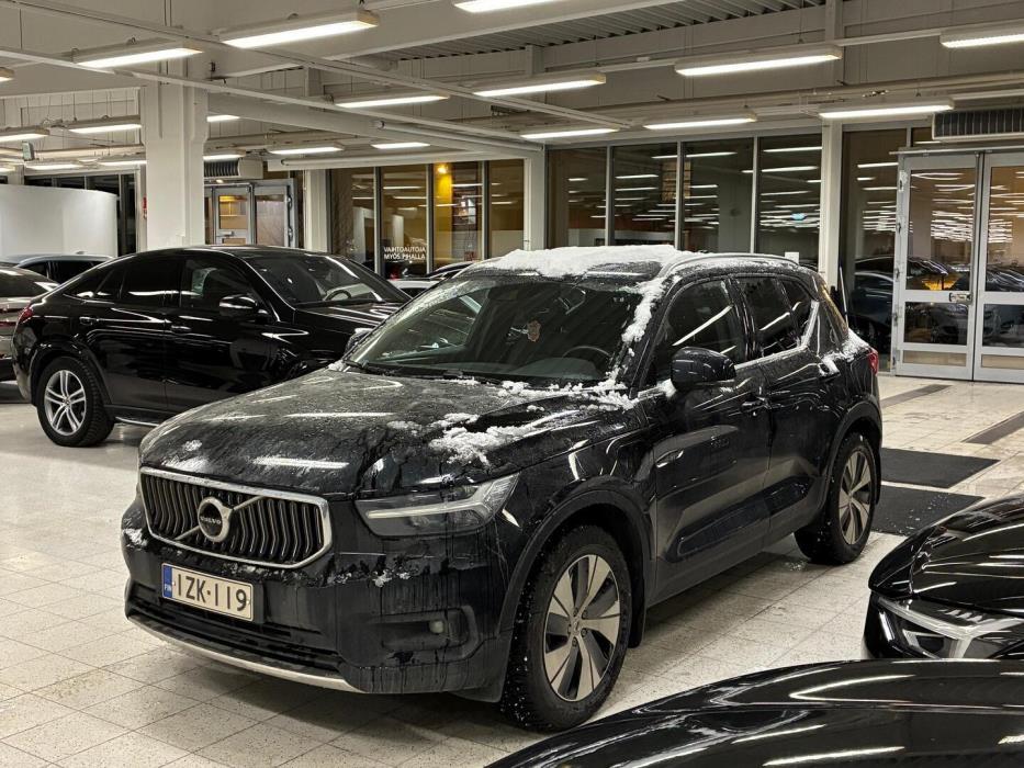 VOLVO XC40 2021