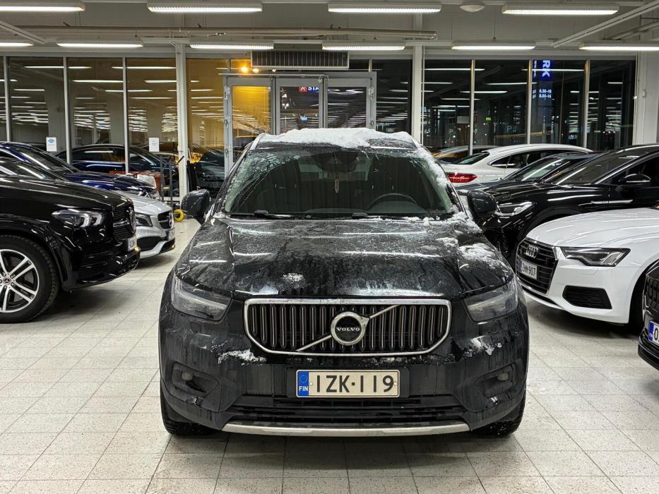 VOLVO XC40 2021