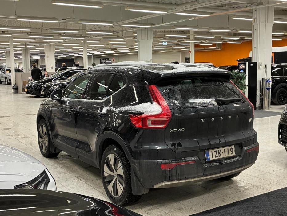 VOLVO XC40 2021