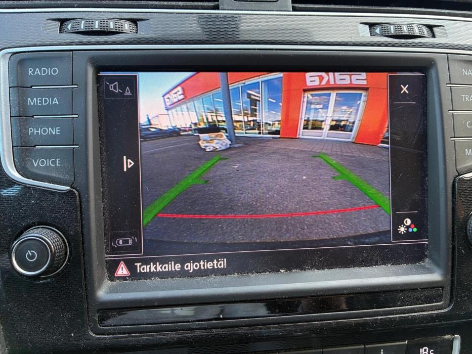VOLKSWAGEN Golf 2016