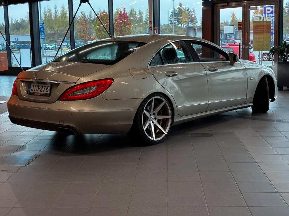 MERCEDES-BENZ CLS 2011