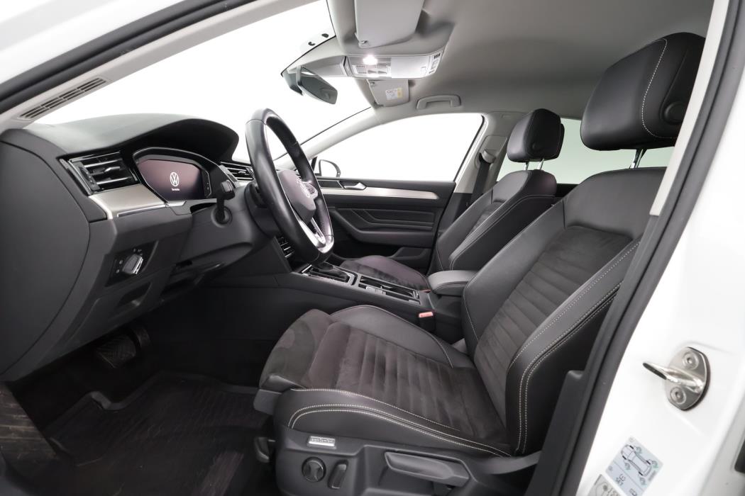 VOLKSWAGEN Passat 2021