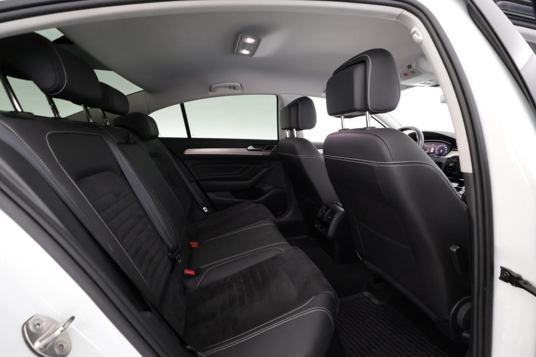 VOLKSWAGEN Passat 2021