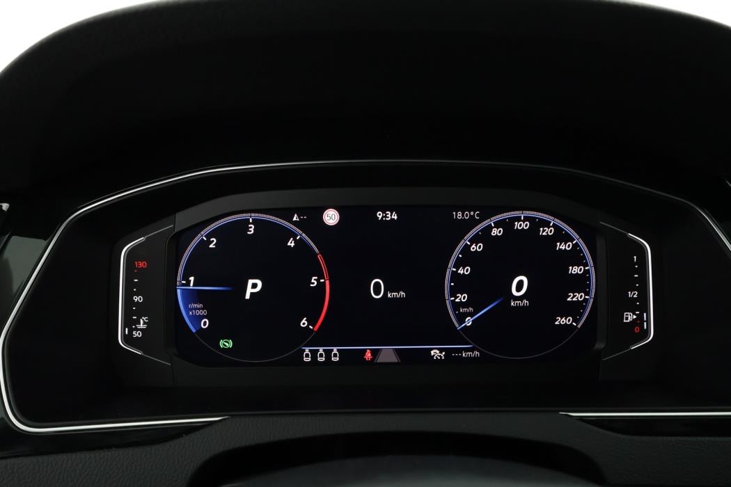 VOLKSWAGEN Passat 2021