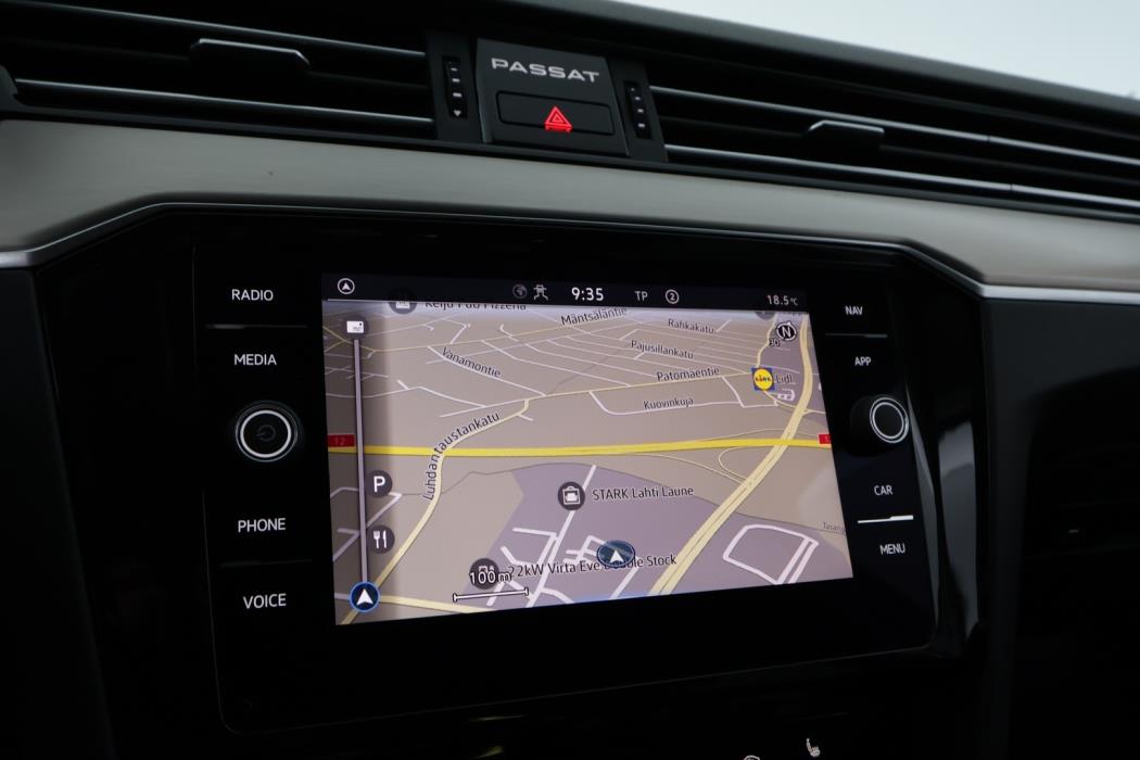 VOLKSWAGEN Passat 2021