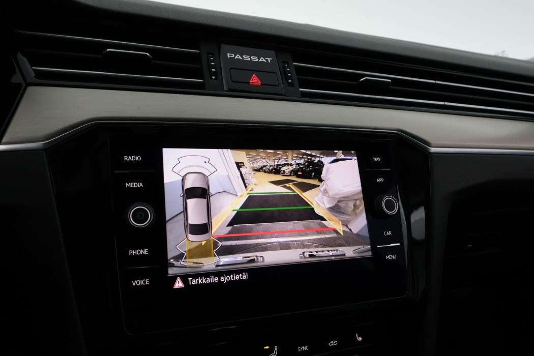 VOLKSWAGEN Passat 2021