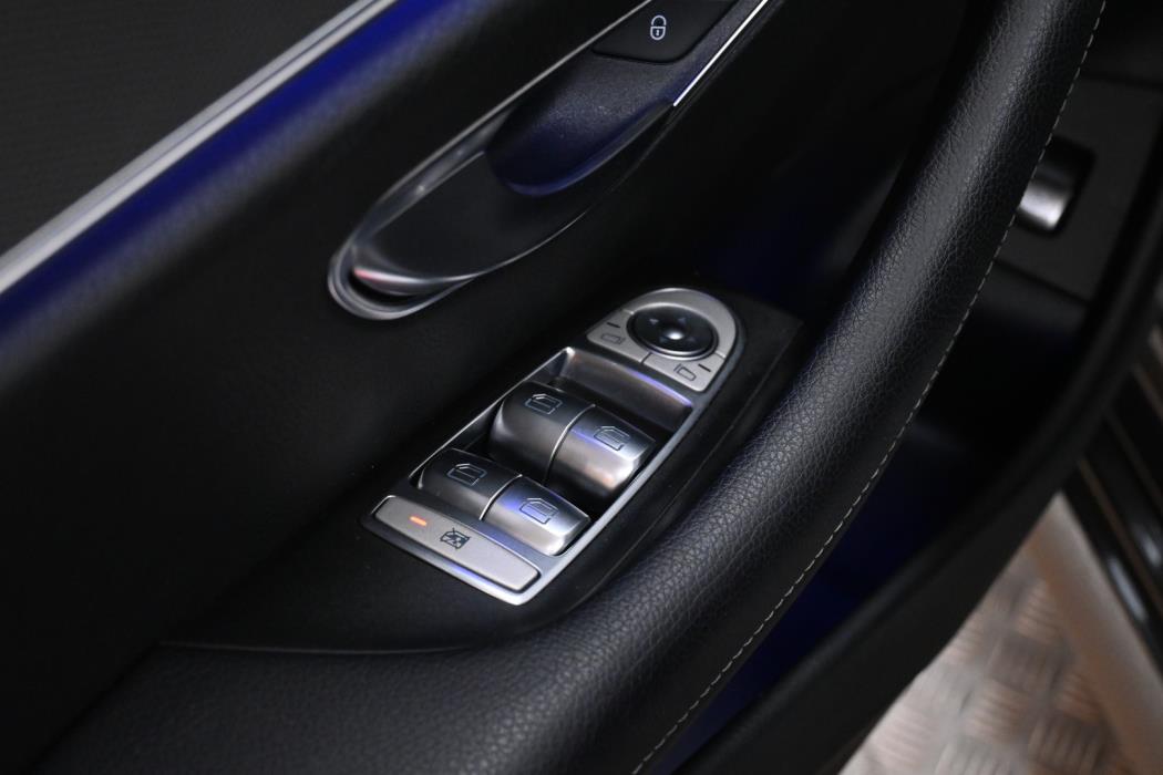 MERCEDES-BENZ E 2017