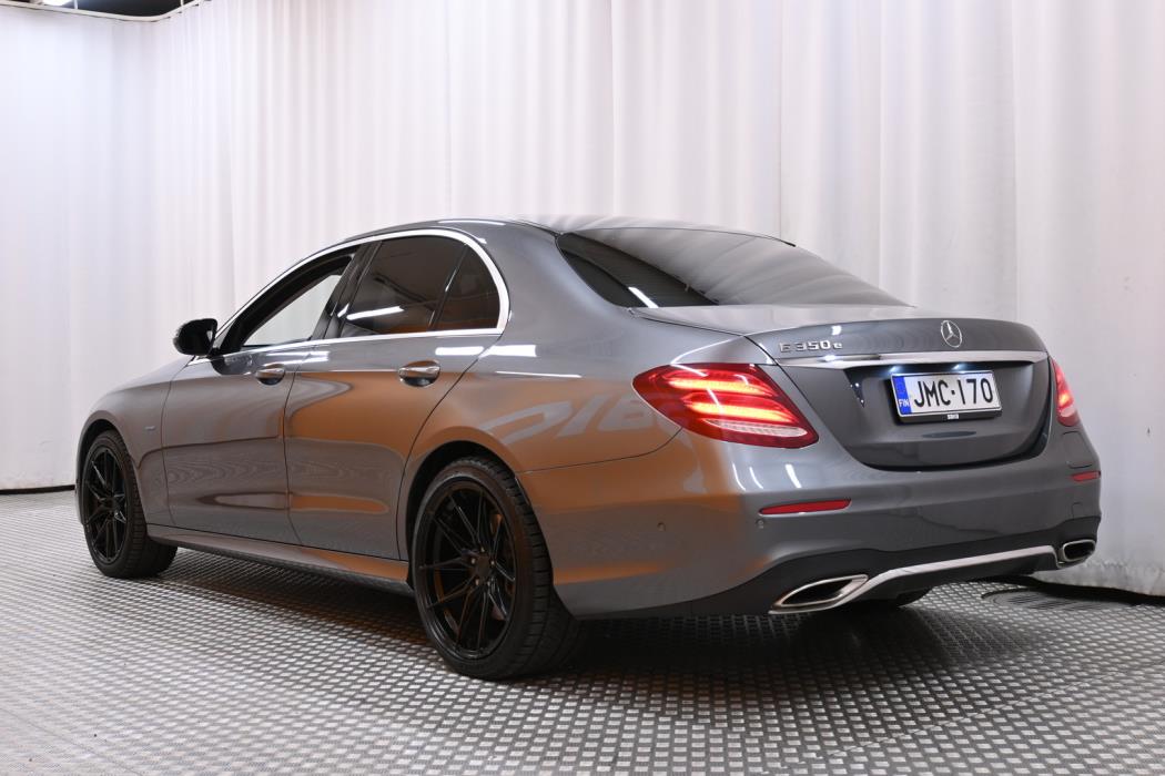 MERCEDES-BENZ E 2017