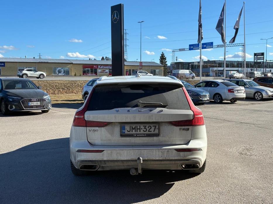 VOLVO V60 2019