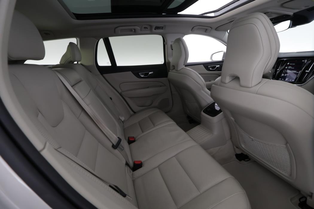 VOLVO V60 2019
