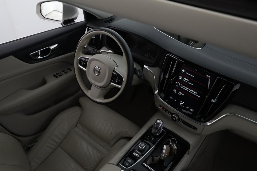 VOLVO V60 2019