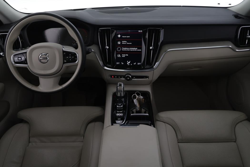 VOLVO V60 2019