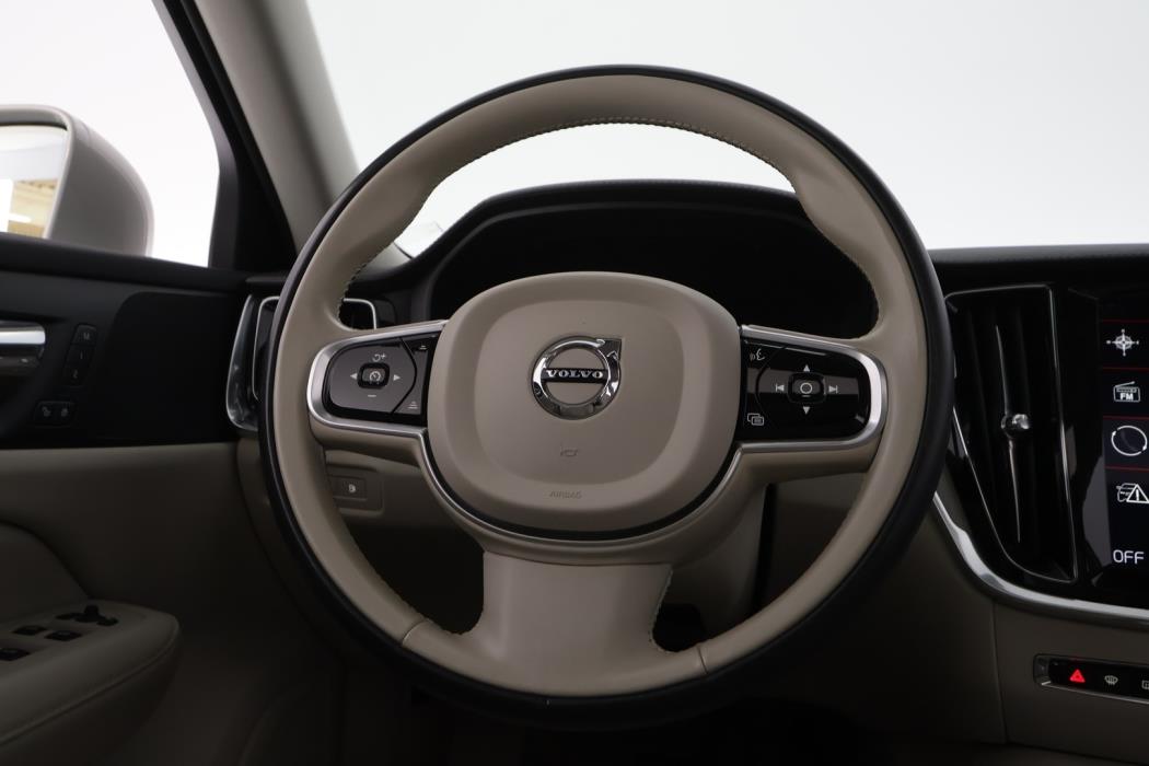 VOLVO V60 2019