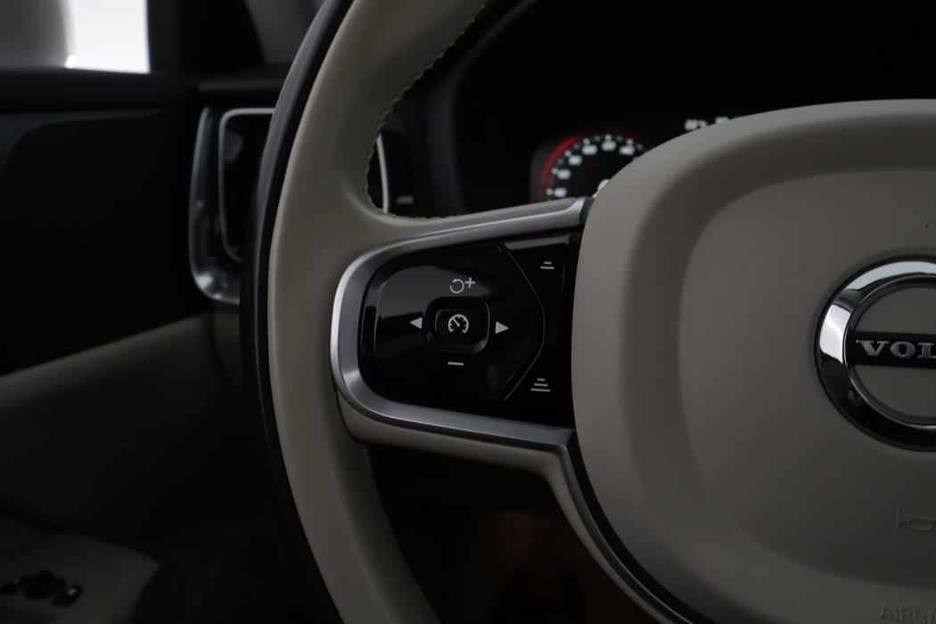 VOLVO V60 2019