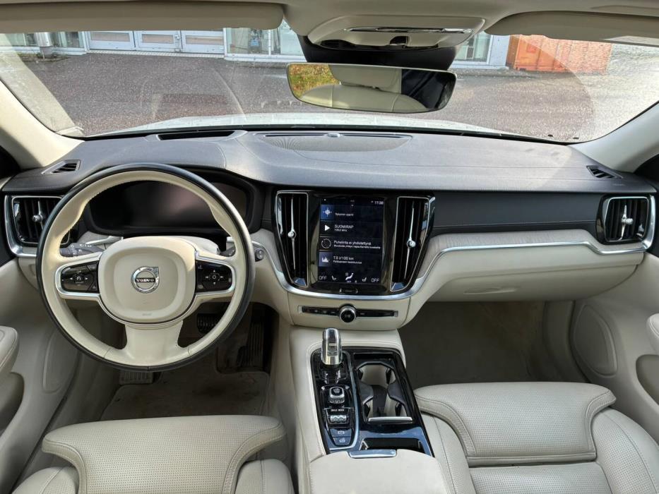VOLVO V60 2019