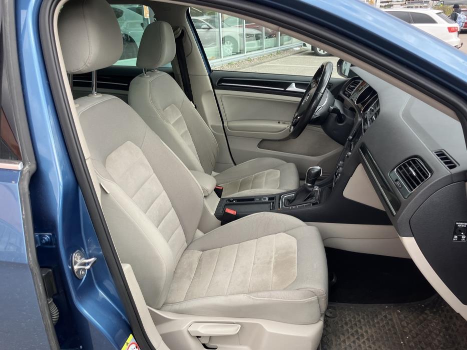 VOLKSWAGEN Golf 2014