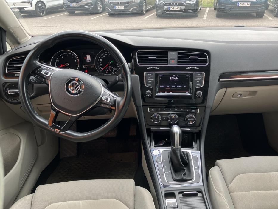VOLKSWAGEN Golf 2014