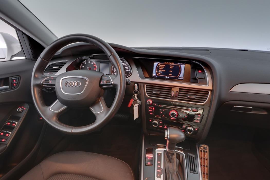 AUDI A4 2014