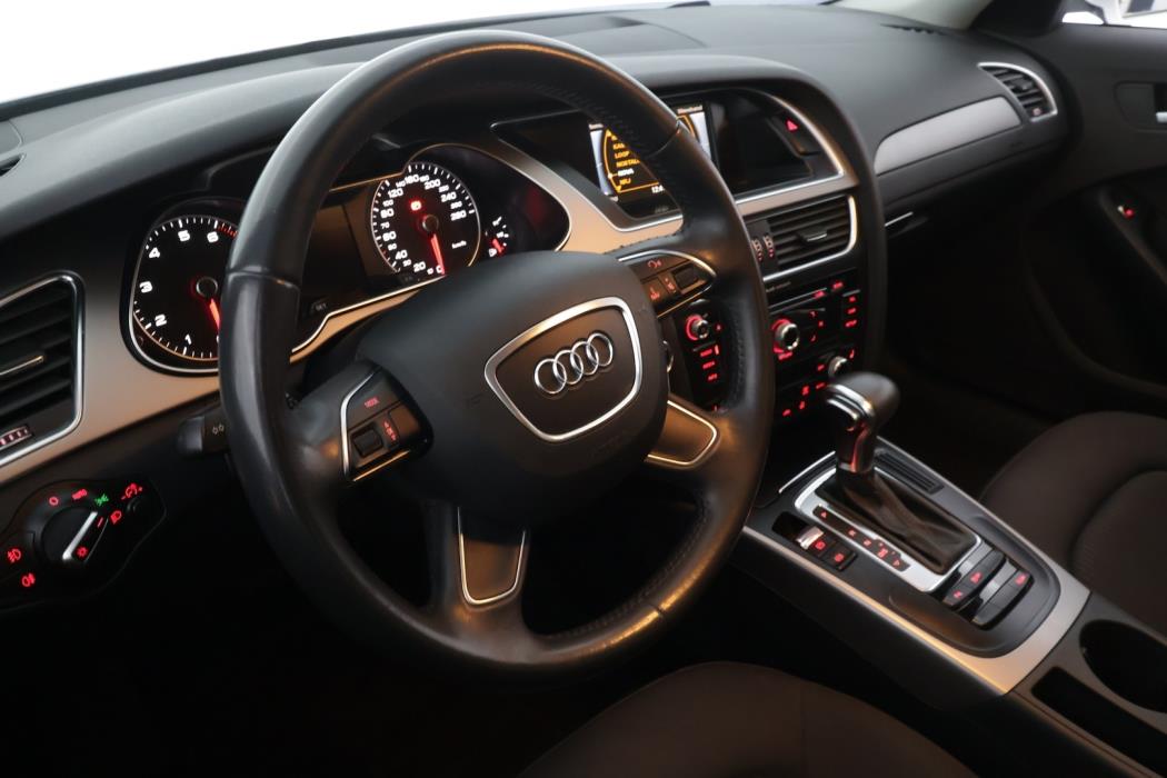 AUDI A4 2014