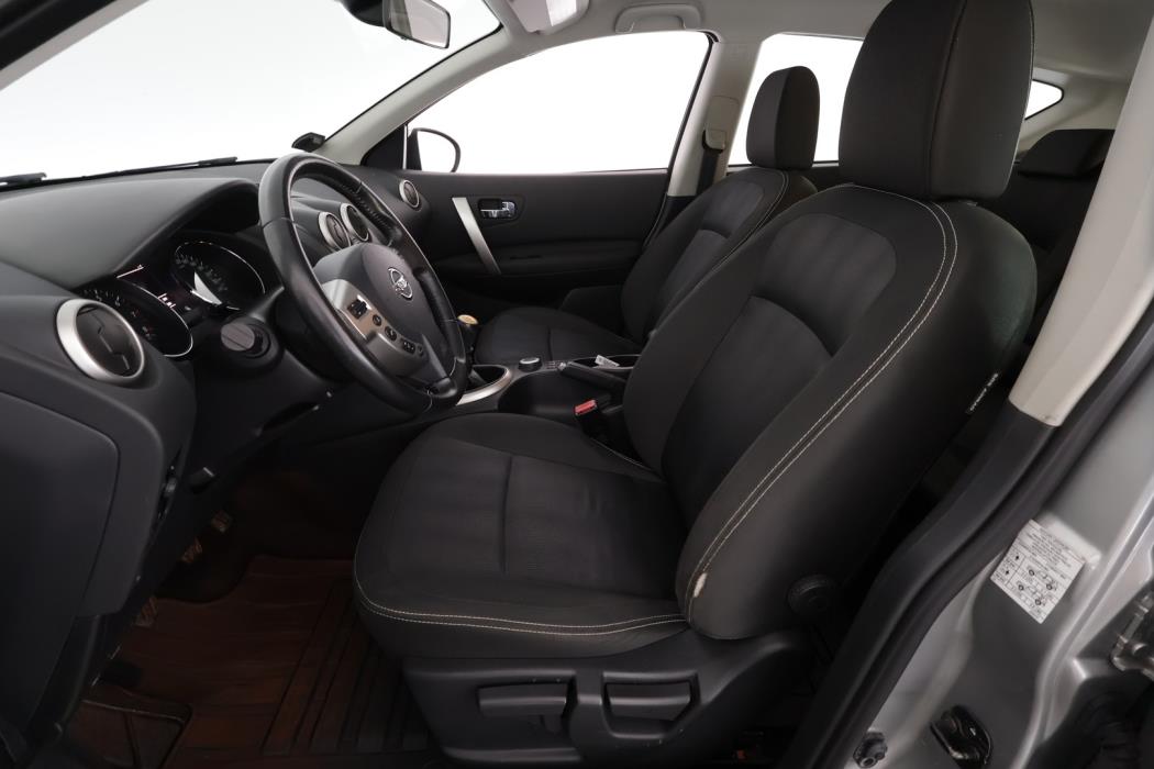 NISSAN Qashqai 2011