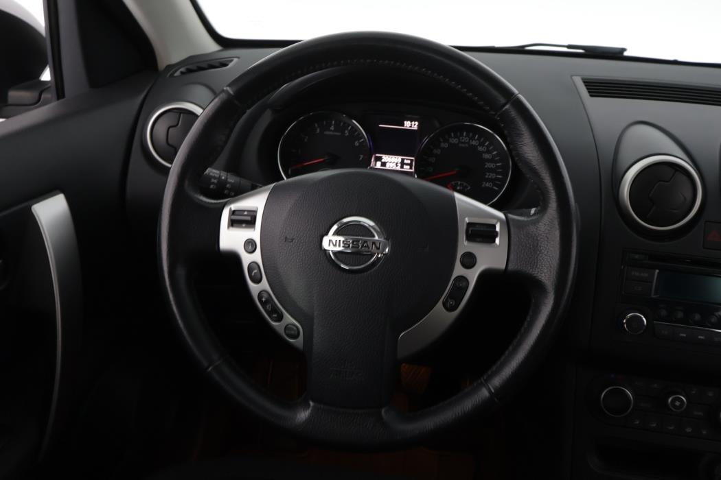 NISSAN Qashqai 2011