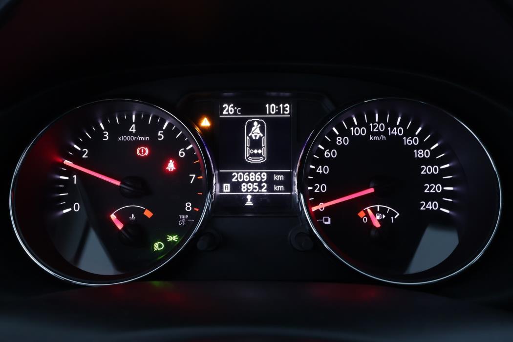NISSAN Qashqai 2011