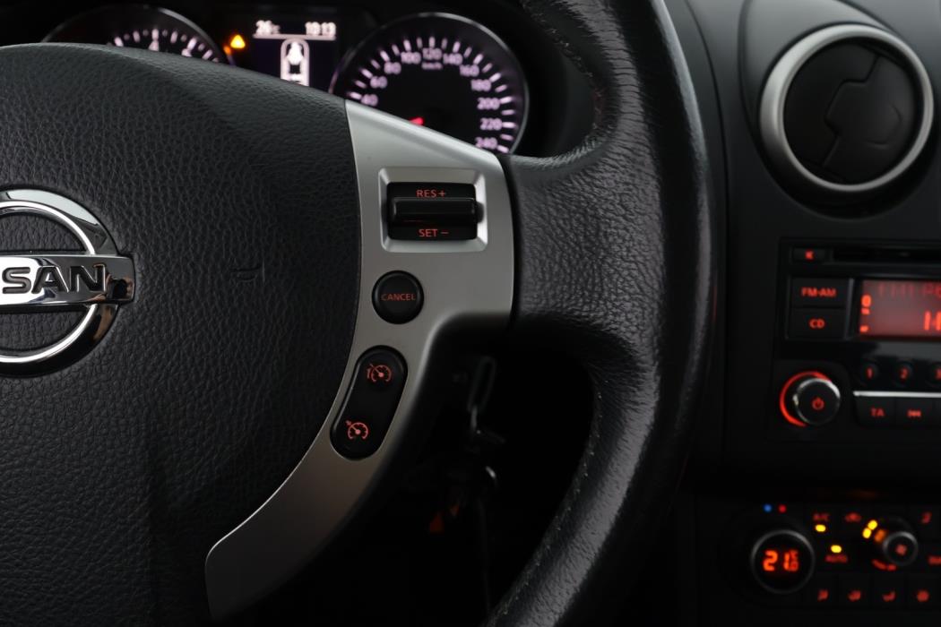 NISSAN Qashqai 2011