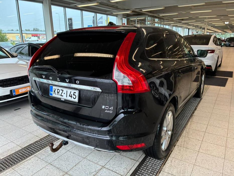 VOLVO XC60 2017